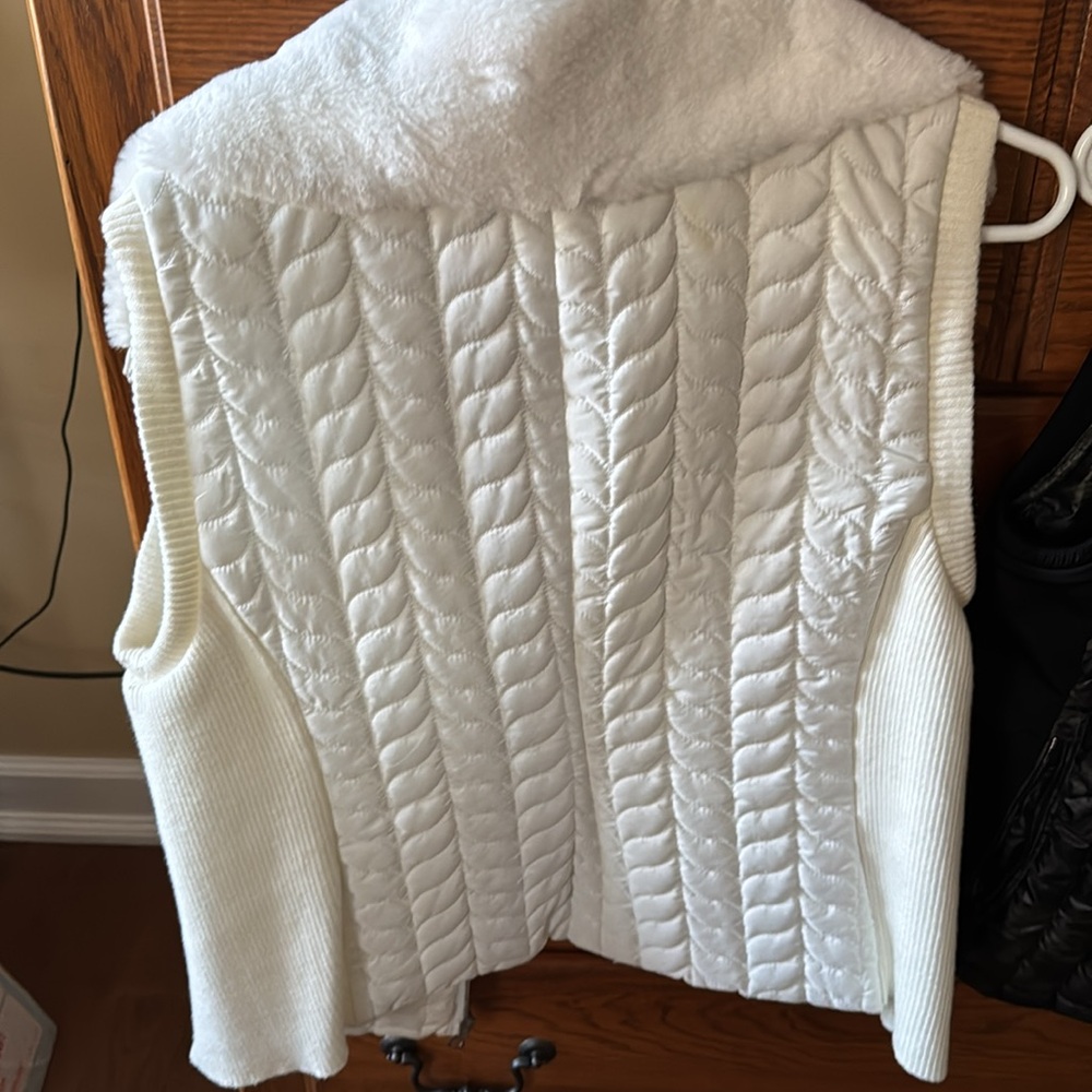 Ruby Rd. vest - Picture 3 of 3